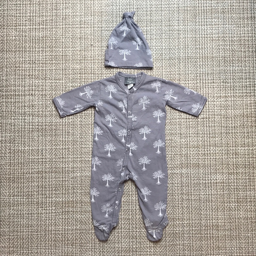 Kate Quinn Organic Sleeper and Hat (size 0-3m)